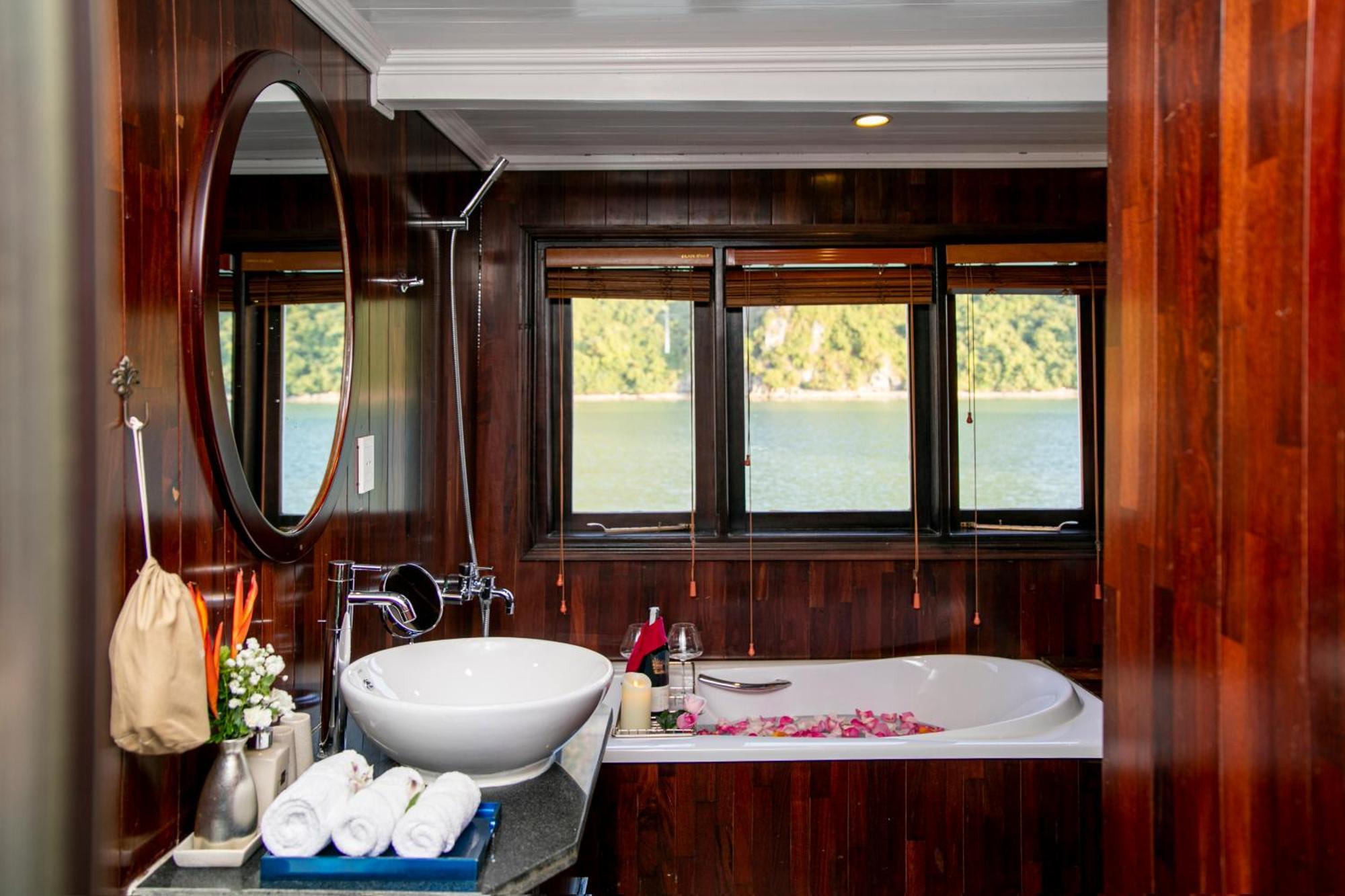 מלון הלונג Bhaya Legend Cruises מראה חיצוני תמונה